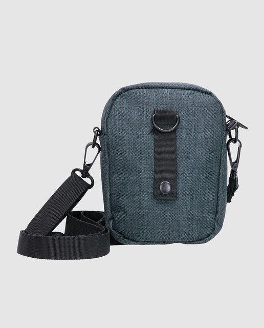 Bandolera pequeña de hombre en color gris con cremallera