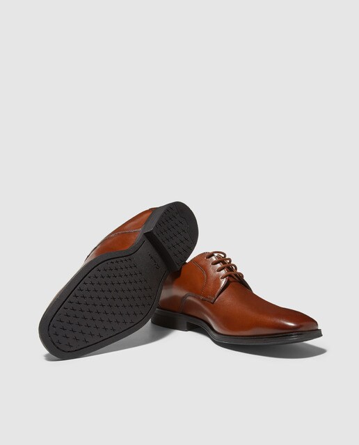 Zapatos de cordones de hombre Clarks en piel de color marrón