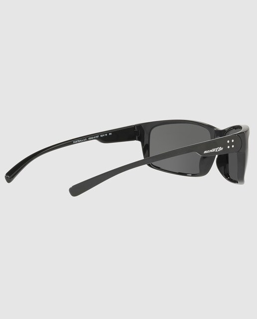 Gafas de sol de hombre rectangulares negras