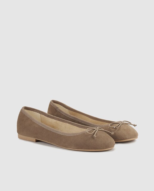 Bailarinas de mujerFórmila Joven de color beige con adorno de lazo