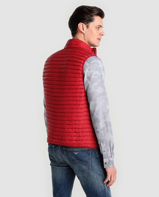 Chaleco de hombre Emporio Armani acolchado rojo
