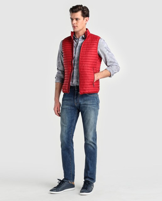 Chaleco de hombre Emporio Armani acolchado rojo