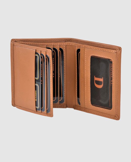Cartera de hombre en piel de color marrón