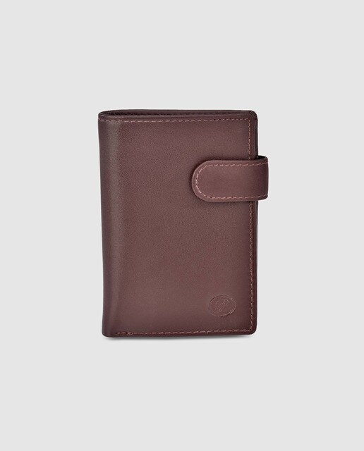 Cartera de hombre en piel de color marrón con broche y monedero