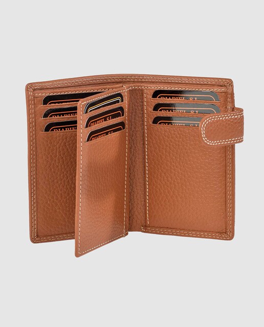 Cartera de hombre en piel de color marrón con monedero