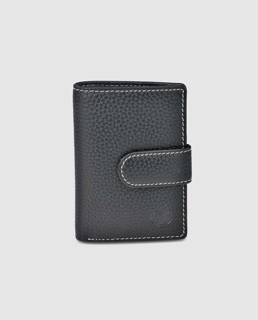 Tarjetero de hombre en piel granulada de color negro con broche