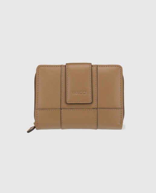 Cartera mediana de mujer en piel de color marrón con broche
