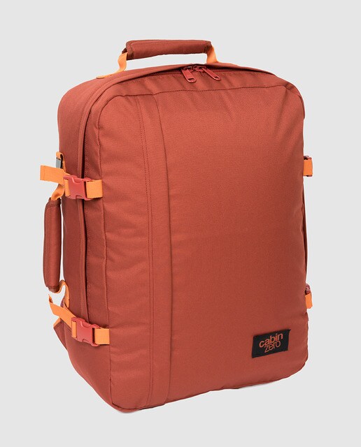 Mochila CZ061805 naranja, con capacidad 44 L
