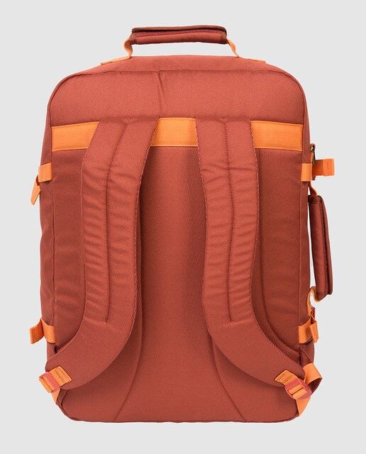 Mochila CZ061805 naranja, con capacidad 44 L