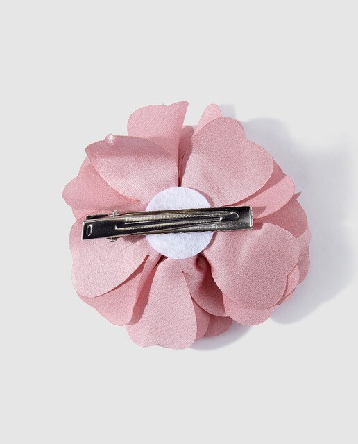 Pinza con flor grande rosa
