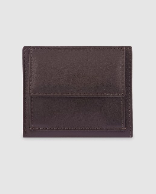 Cartera vertical de hombre en piel de color marrón con monedero