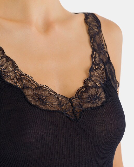 Camiseta interior Lace Delight de mujer Hanro con encaje