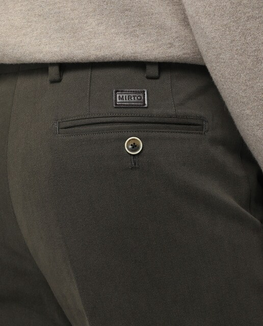 Chino de hombre Mirto regular verde