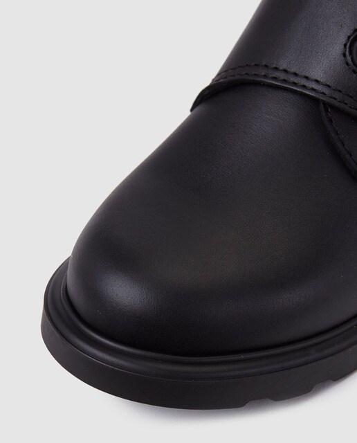 Bluchers de niño Pablosky de piel en negro con cierre adherente