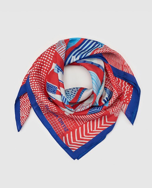 Pañuelo de seda estampado Gloria Ortiz
