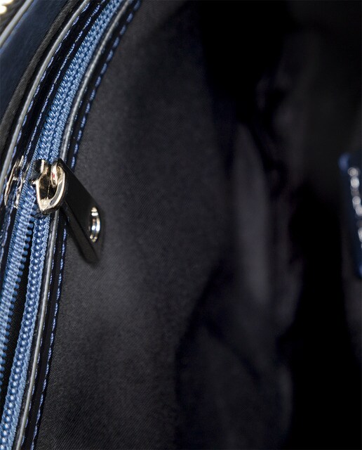 Cartera de mano de fiesta Volum de tejido bordado floral azul