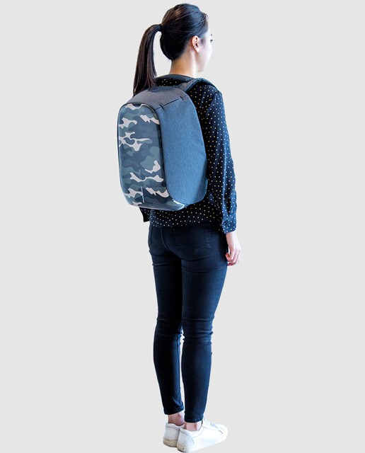 Mochila para el portátil antirrobo unisex XD Design Bobby Compact con estampado de camuflaje verde
