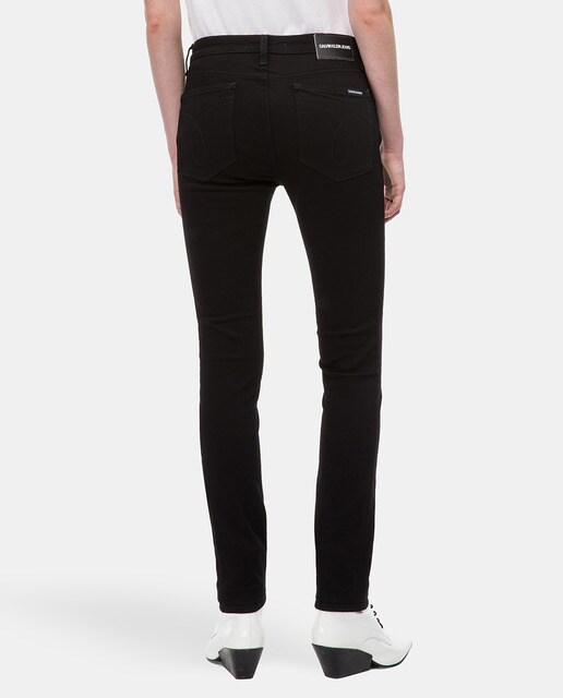 Vaquero pitillo de mujer Calvin Klein Jeans elástico