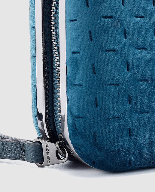 Clutch de fiesta Abbacino de terciopelo en azul con cremallera