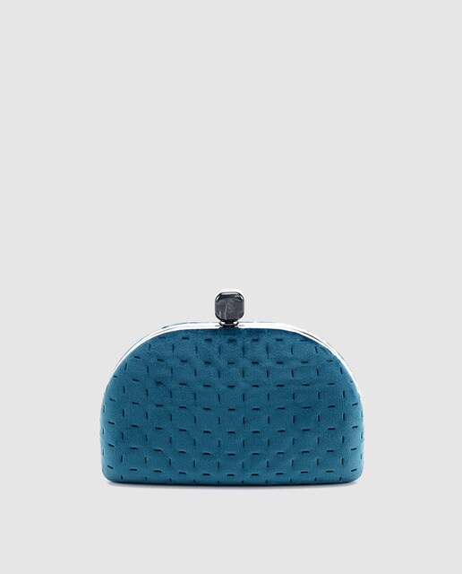 Clutch de fiesta Abbacino de terciopelo azul con boquilla