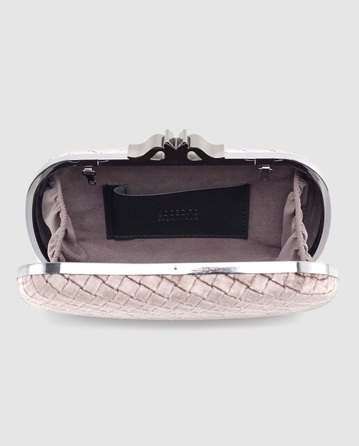 Clutch de fiesta Abbacino de terciopelo gris con boquilla