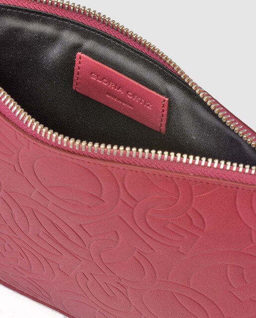 Pouch Gloria Ortiz Sofia Stamp de piel grabada en burdeos