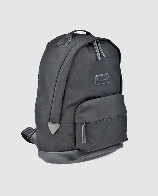 Mochila de hombre Guy Laroche en negro con cremallera