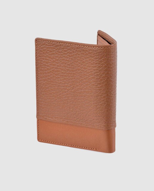 Cartera pequeña vertical de hombre Pierre Cardin de piel en camel