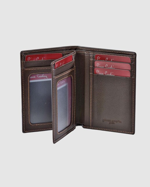 Cartera vertical de hombre Pierre Cardin de piel en marrón con pespuntes a contraste