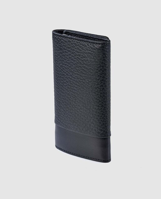 Llavero de hombre Pierre Cardin de piel en negro