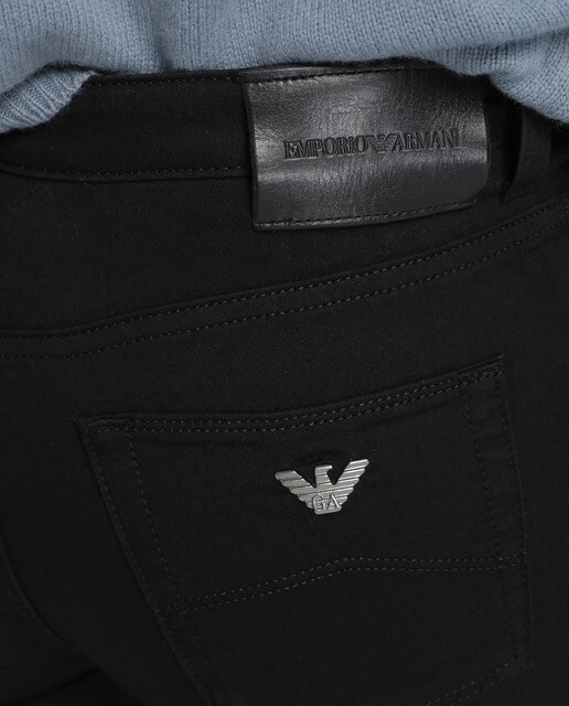 Vaquero recto de mujer Emporio Armani de cintura alta