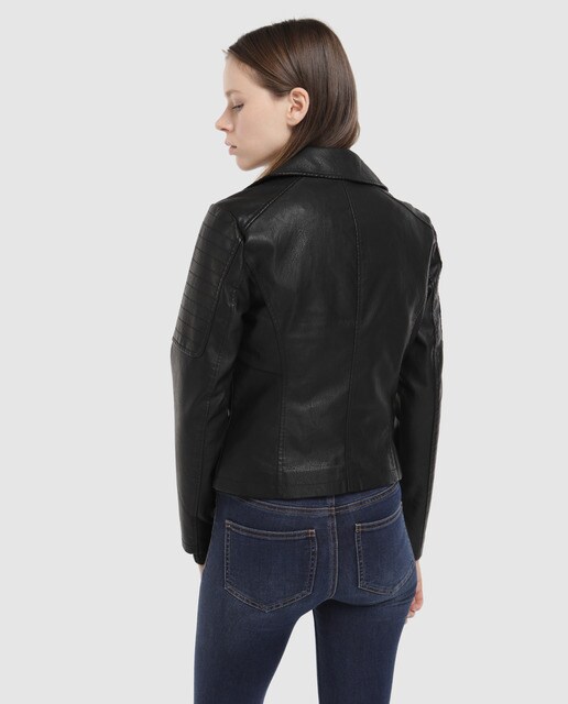 Cazadora estilo biker de mujer negra
