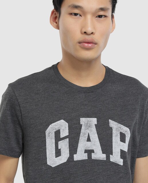 Camiseta de hombre Gap gris oscuro de manga corta
