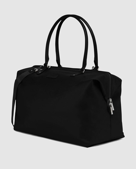 Bolsa de viaje Lipault LADY PLUME, negra, con capacidad 30,5 L