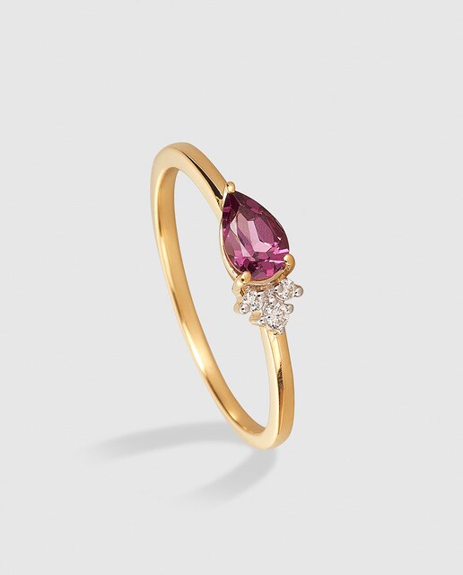 Anillo El Corte Inglés Notre Dame de oro, diamantes y rodolita