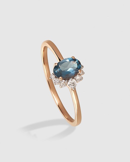 Anillo El Corte Inglés Notre Dame de oro rosa, diamantes y topacio London Blue