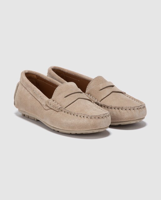 Mocasines de niño Kids Collection de ante de color beige con borlas