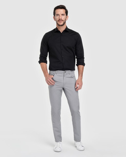 Camisa de hombre slim lisa negra
