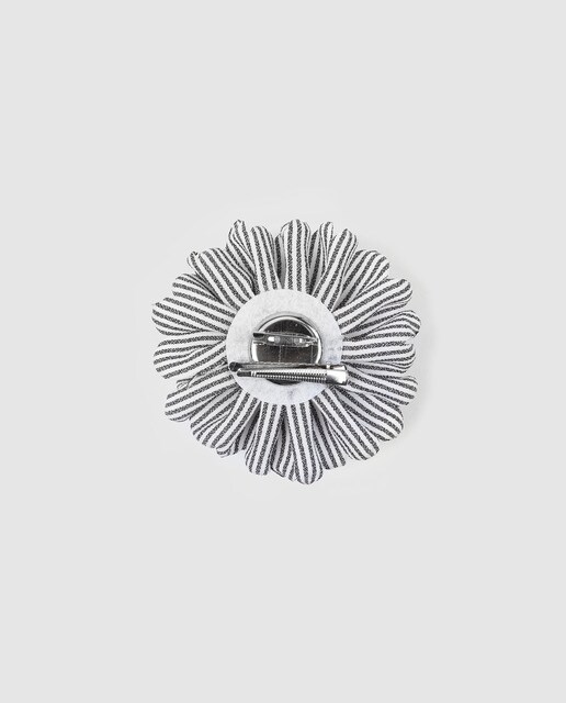 Pinza pico pato Siena de flor a rayas en blanco y negro