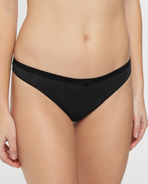 Tanga Wolford con cintas de silicona