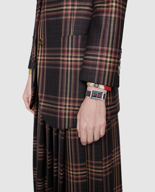 Reloj de mujer Gucci G-Frame YA147401 de malla de acero