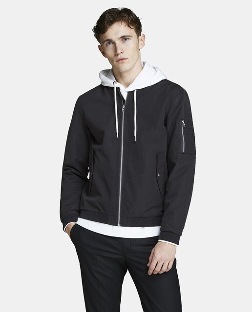 Cazadora bomber de hombre Jack & Jones negra