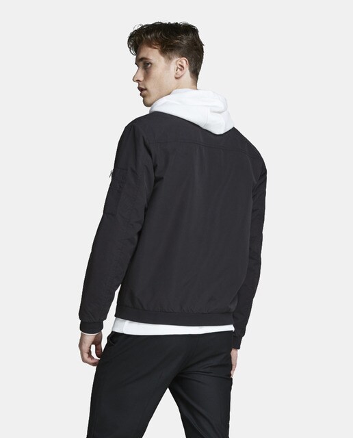 Cazadora bomber de hombre Jack & Jones negra