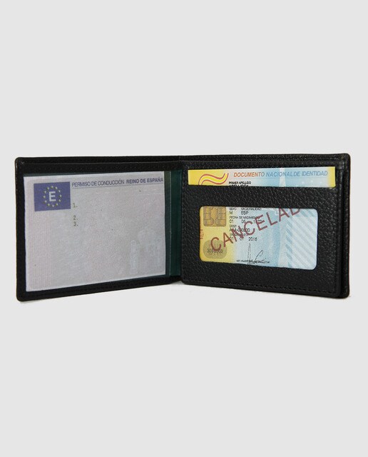 Cartera de hombre en negro con varios compartimentos