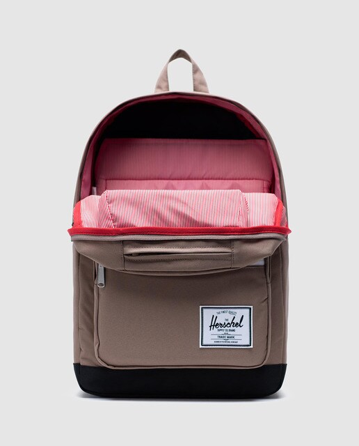 Mochila POP QUIZ castanha, com capacidade para 22 L