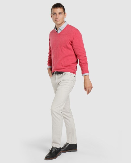 Jersey de lana 100% cashmere Alan Paine rojo con el cuello de pico