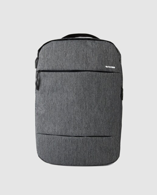 Mochila de homem Incase cinzenta com fecho de correr