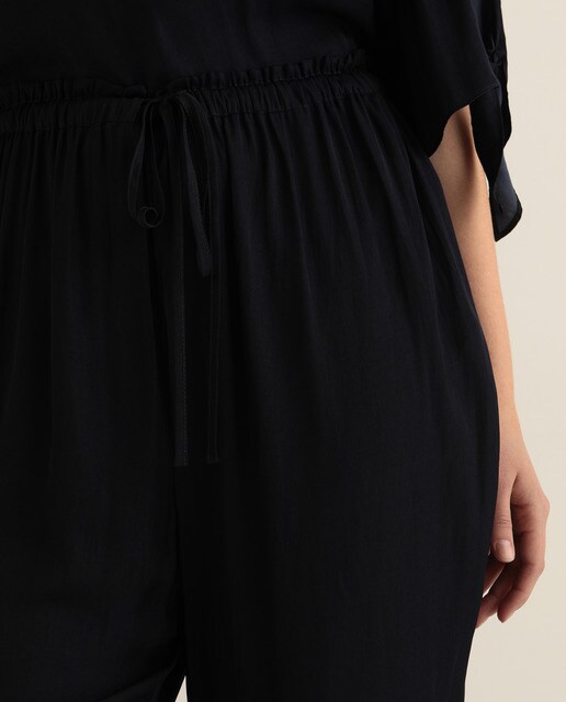 Pantalón fluido de mujer talla grande con cintura elástica