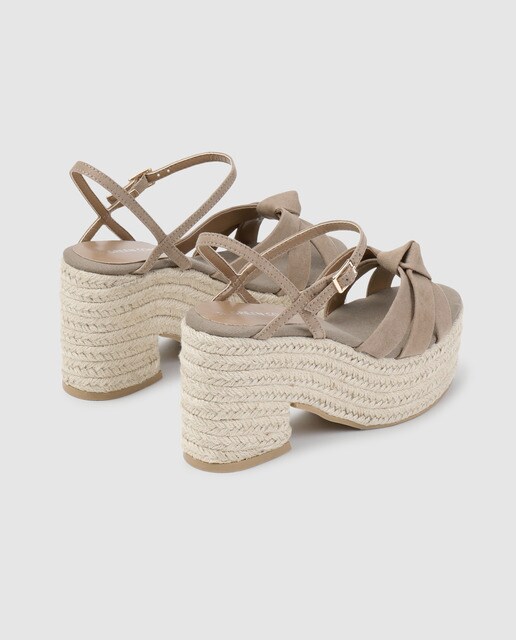 Alpargatas de plataforma de mujer Green Coast en color topo con cierre de hebilla