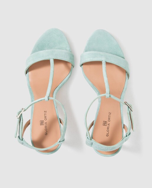 Sandalias de tacón de mujer Gloria Ortiz en ante de color verde claro